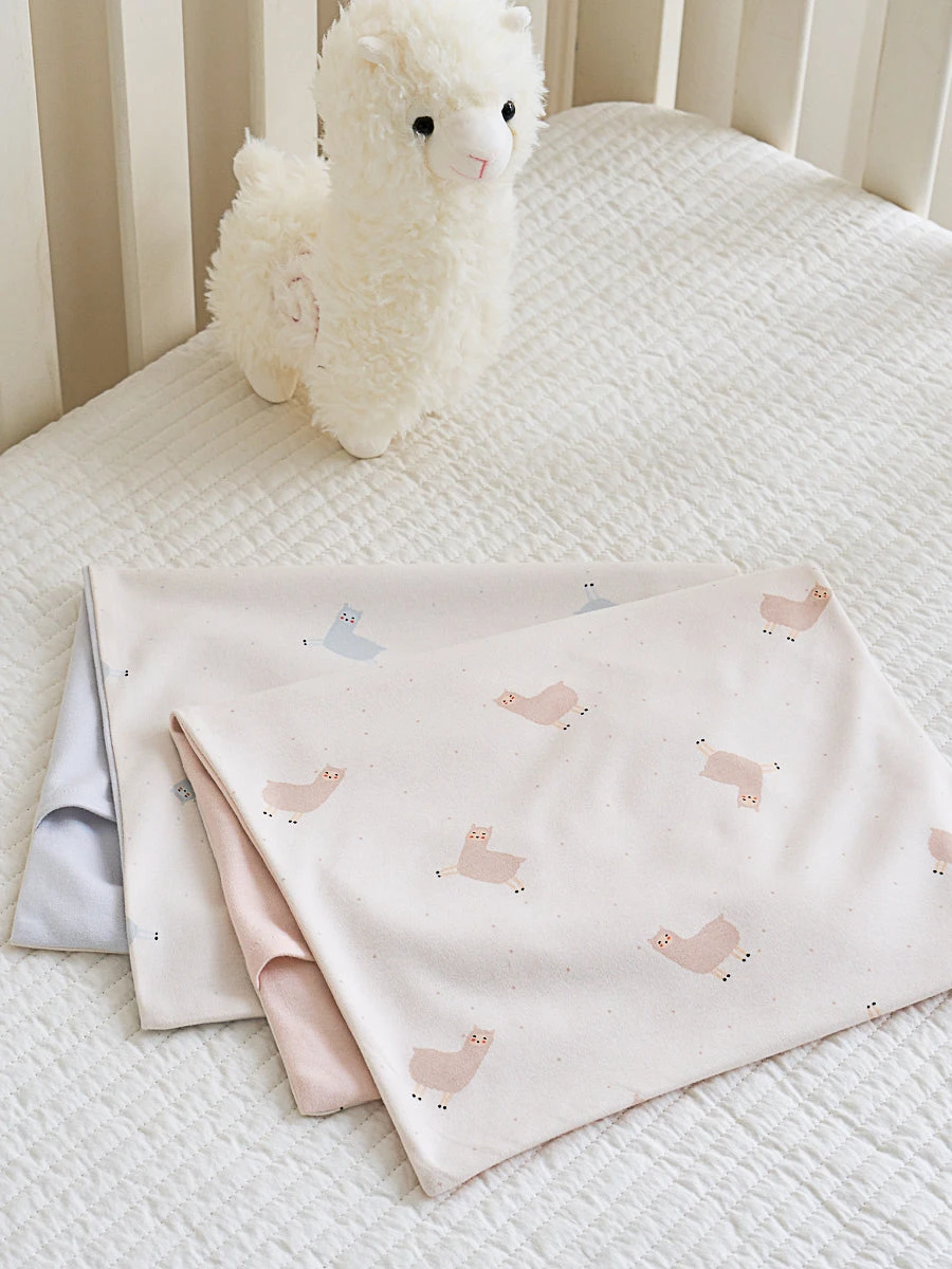 Happy Alpaca Cotton Knitted Pillow 4 Happy Alpaca Cotton Knitted Pillow - Image 2