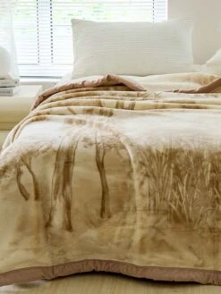 Ned Pattern Raschel Velvet Winter Blanket (Queen Size)