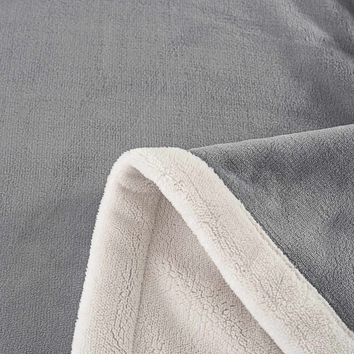 Cloudy Soft Solid All Season Blanket (5 Colors) 10 Cloudy Soft Solid All Season Blanket (5 Colors) - Image 8