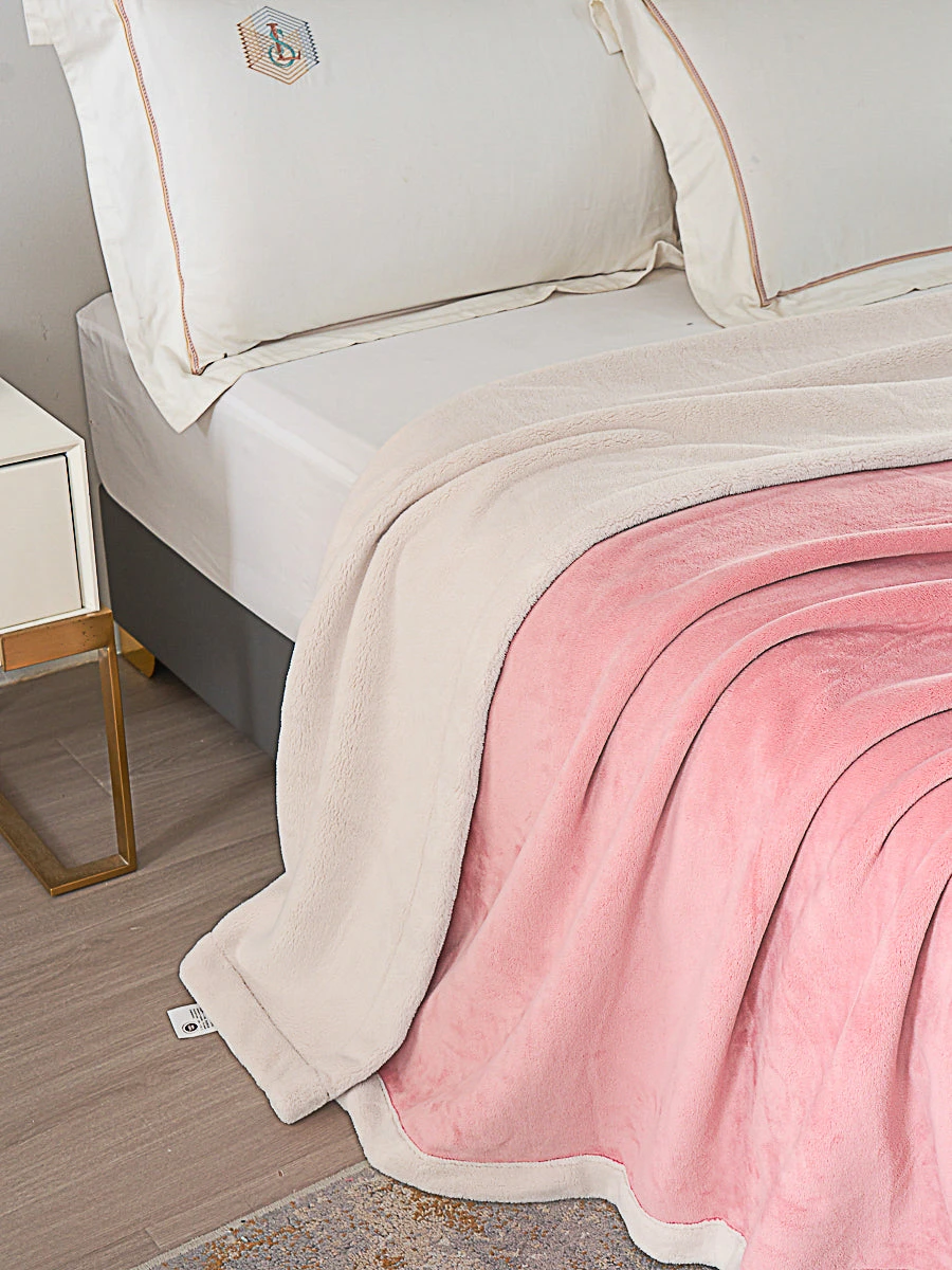 Cloudy Soft Solid All Season Blanket (5 Colors) 3 Cloudy Soft Solid All Season Blanket (5 Colors)