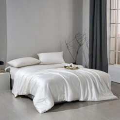 Mulberry Silk TENCEL™ All Season Duvet Insert 16 Mulberry Silk TENCEL™ All Season Duvet Insert -qbedding store DSC00636