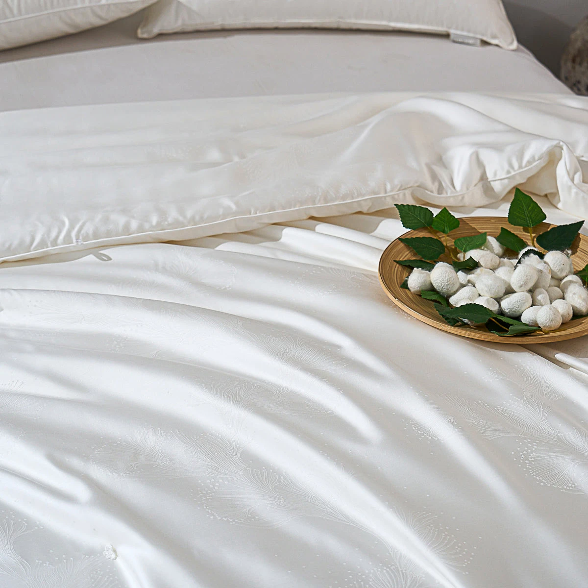 Mulberry Silk TENCEL™ All Season Duvet Insert 8 Mulberry Silk TENCEL™ All Season Duvet Insert - Image 6