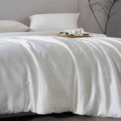 Mulberry Silk TENCEL™ All Season Duvet Insert 19 Mulberry Silk TENCEL™ All Season Duvet Insert -qbedding store DSC00641