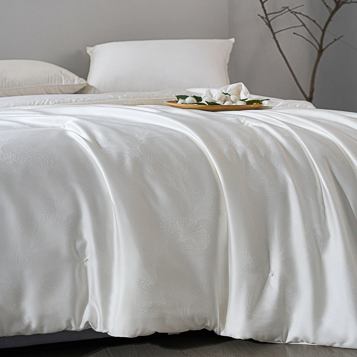 Mulberry Silk TENCEL™ All Season Duvet Insert 9 Mulberry Silk TENCEL™ All Season Duvet Insert - Image 7