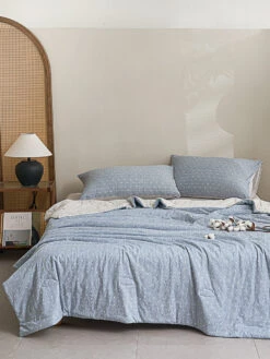 Lithe Leaf Cotton Light Comforter