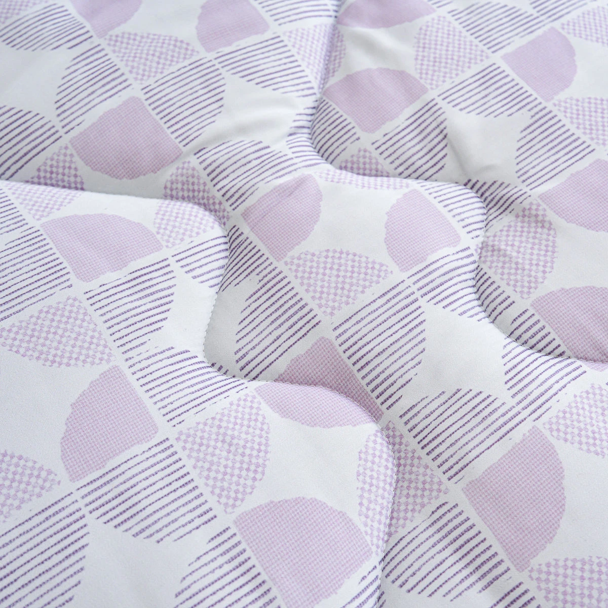 Enzo Pattern TENCEL™ Lyocell All Season Comforter 7 Enzo Pattern TENCEL™ Lyocell All Season Comforter - Image 5