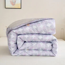 Enzo Pattern TENCEL™ Lyocell All Season Comforter 16 Enzo Pattern TENCEL™ Lyocell All Season Comforter -qbedding store DSC02053