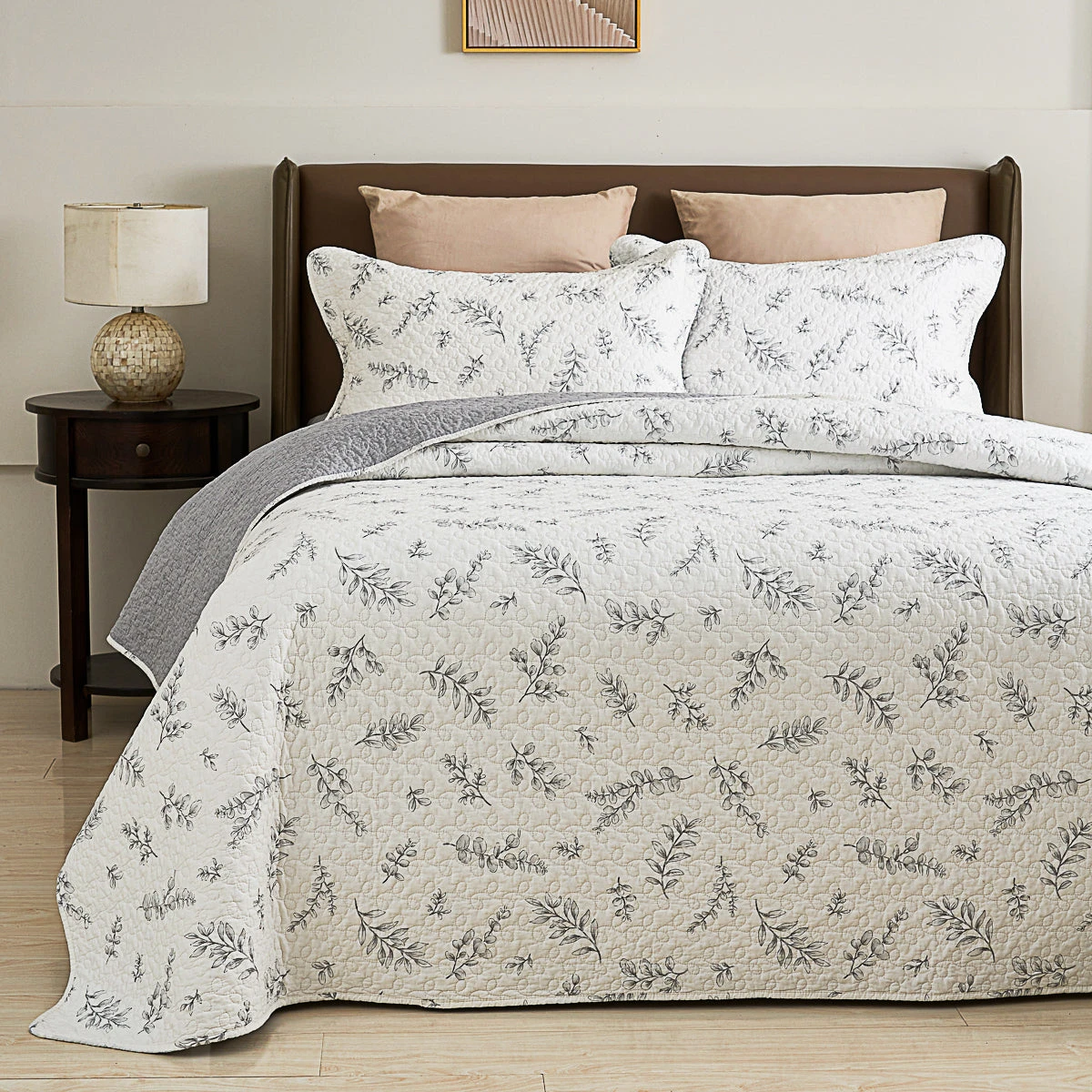 Joanny Floral Cotton Quilt Set 5 Joanny Floral Cotton Quilt Set - Image 3