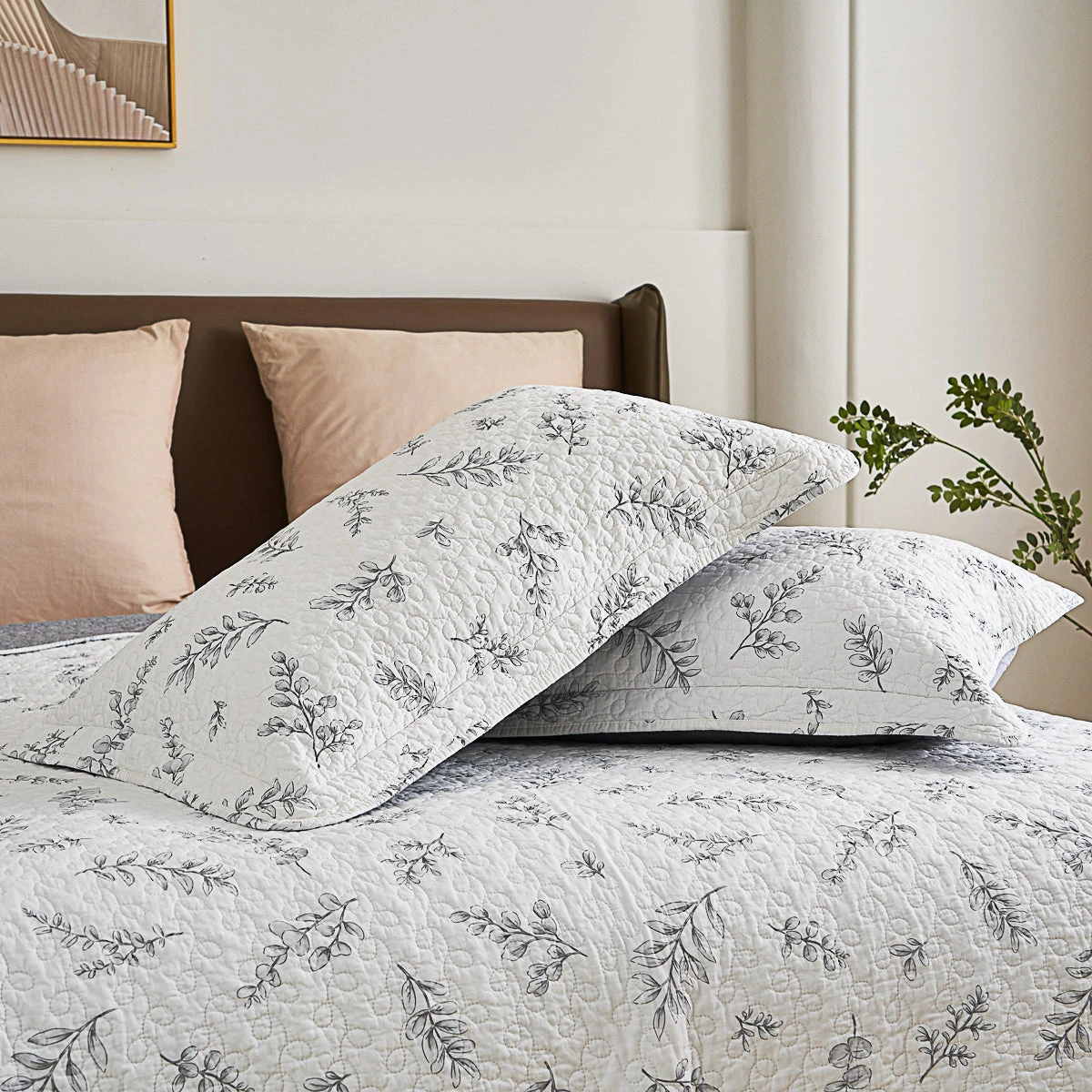 Joanny Floral Cotton Quilt Set 8 Joanny Floral Cotton Quilt Set - Image 6