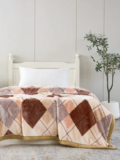 Greene Fleece Throw Blanket (Twin Size)