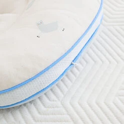 Happy Alpaca Knitted Shaped Pillow -qbedding store DSC04076 1