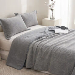 Cotton Jacquard Soybean Fiber Light Comforter Set -qbedding store DSC04112