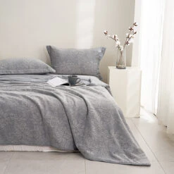 Cotton Jacquard Soybean Fiber Light Comforter Set -qbedding store DSC04114 60209629 ade2 494b 9578 80b5671e40e8