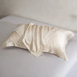 Phantom Gold Tencel™ Jacquard Pillow Sham X2P 12 Phantom Gold Tencel™ Jacquard Pillow Sham X2P -qbedding store DSC04653