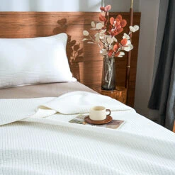 Snow White Solid Color Cotton Quilt Set -qbedding store DSC04742