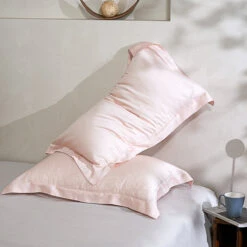 Dreamy Pink Tencel™ Jacquard Pillow Sham X2P -qbedding store DSC04754 61cbb79c 8343 4dc7 ac37 12ab7797ce98