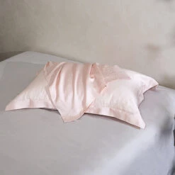 Dreamy Pink Tencel™ Jacquard Pillow Sham X2P -qbedding store DSC04758 e0f9387d ac65 435e ab51 838c65c570b4