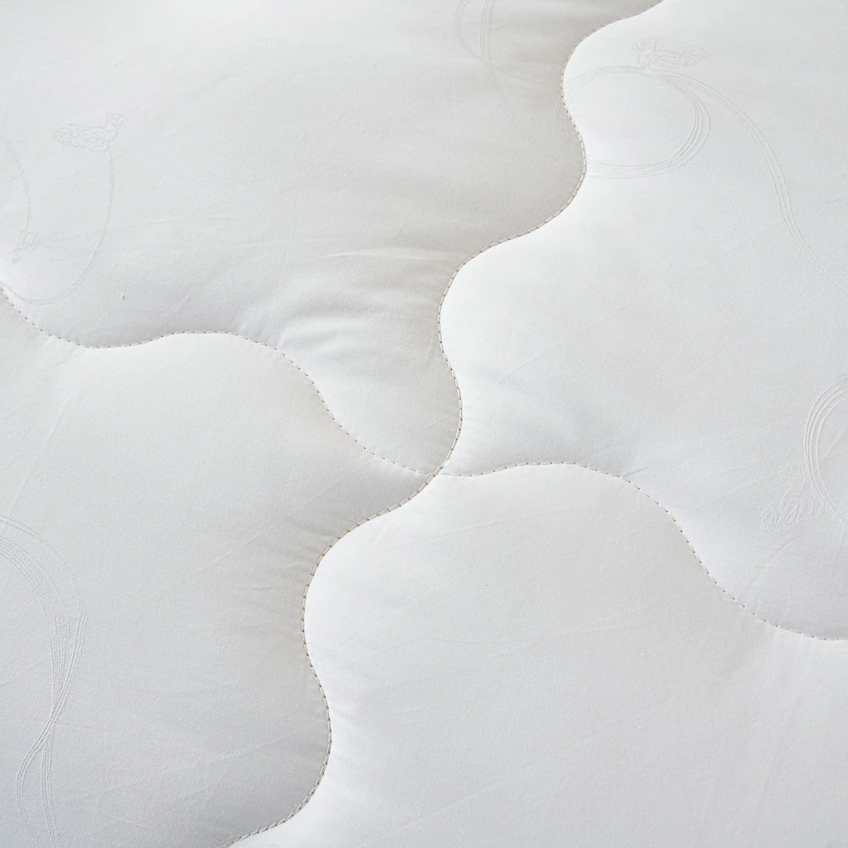 Luxe Soybean Fiber Winter Duvet Insert 9 Luxe Soybean Fiber Winter Duvet Insert - Image 8