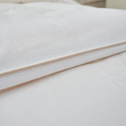 Luxe Soybean Fiber Winter Duvet Insert 20 Luxe Soybean Fiber Winter Duvet Insert -qbedding store DSC04768