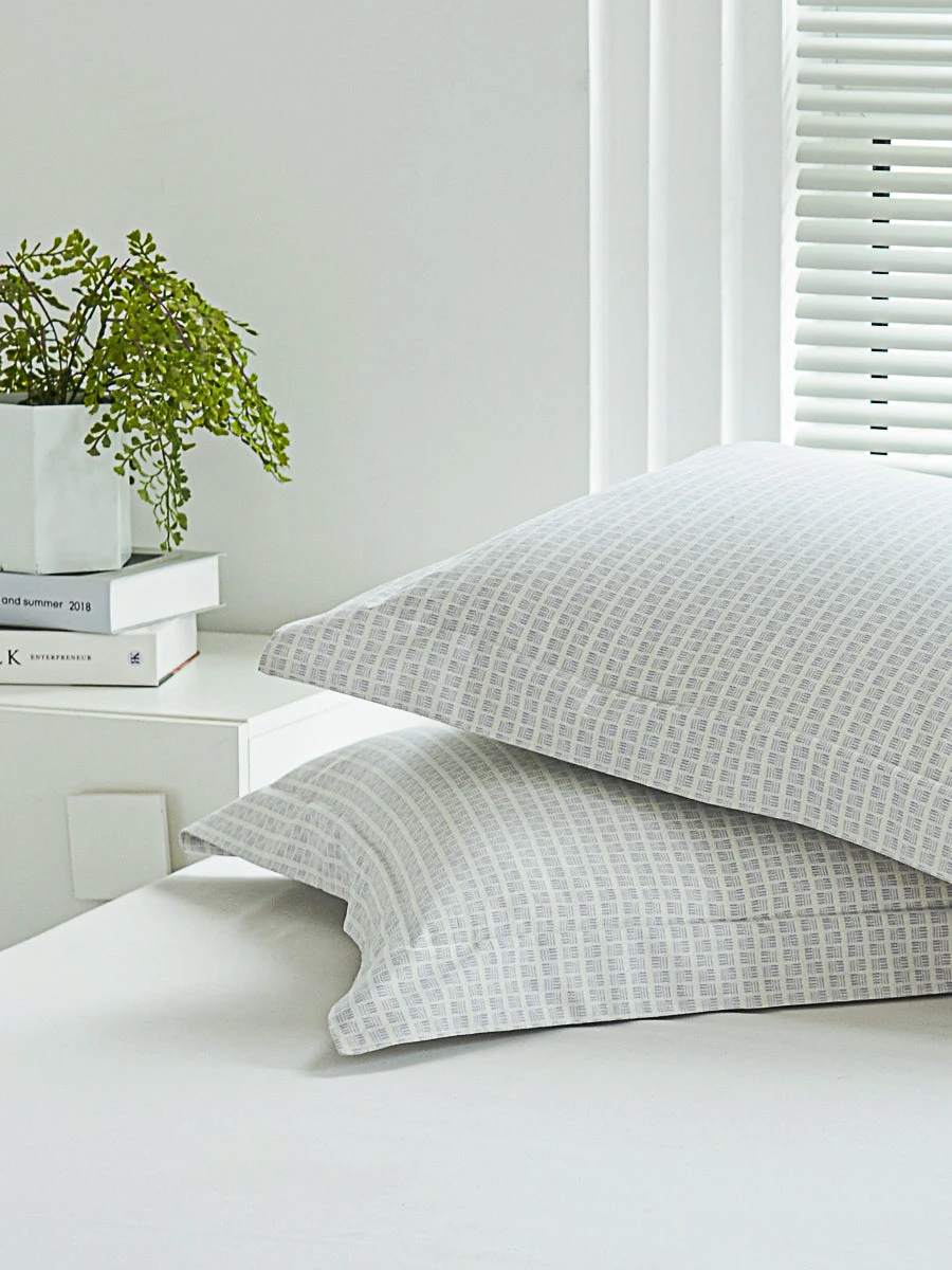 Eta Mist White Cotton Standard Pillow Sham 4 Eta Mist White Cotton Standard Pillow Sham - Image 2