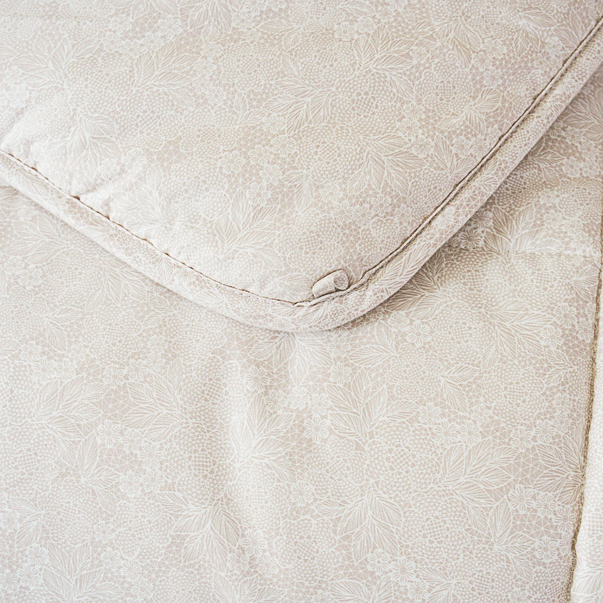Pai Breeze Apricot Cotton All Season Comforter 10 Pai Breeze Apricot Cotton All Season Comforter - Image 8