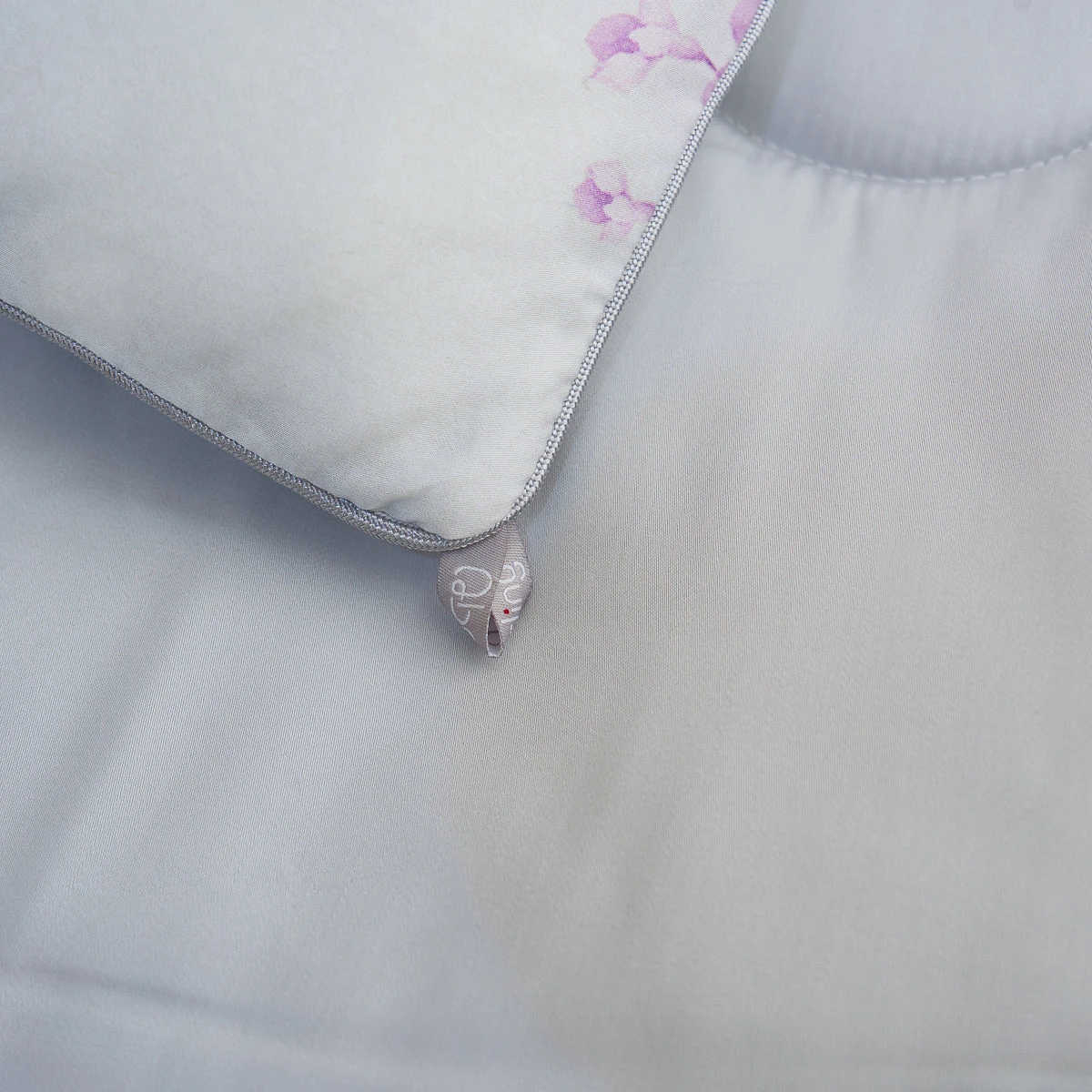 Noor Floral TENCEL™ Lyocell All Season Comforter 12 Noor Floral TENCEL™ Lyocell All Season Comforter - Image 10