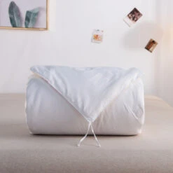 200 X 230 Size Solid White All Season Silk Duvet Insert 23 200 X 230 Size Solid White All Season Silk Duvet Insert -qbedding store Solid White Silk 14 27b8eb97 d4e4 4916 b066 7a2c5f0f1006