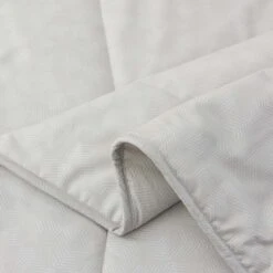 Upsilon Smoky Gray Pattern Cotton Light Comforter -qbedding store Upsilon Pattern Light Comforter 3