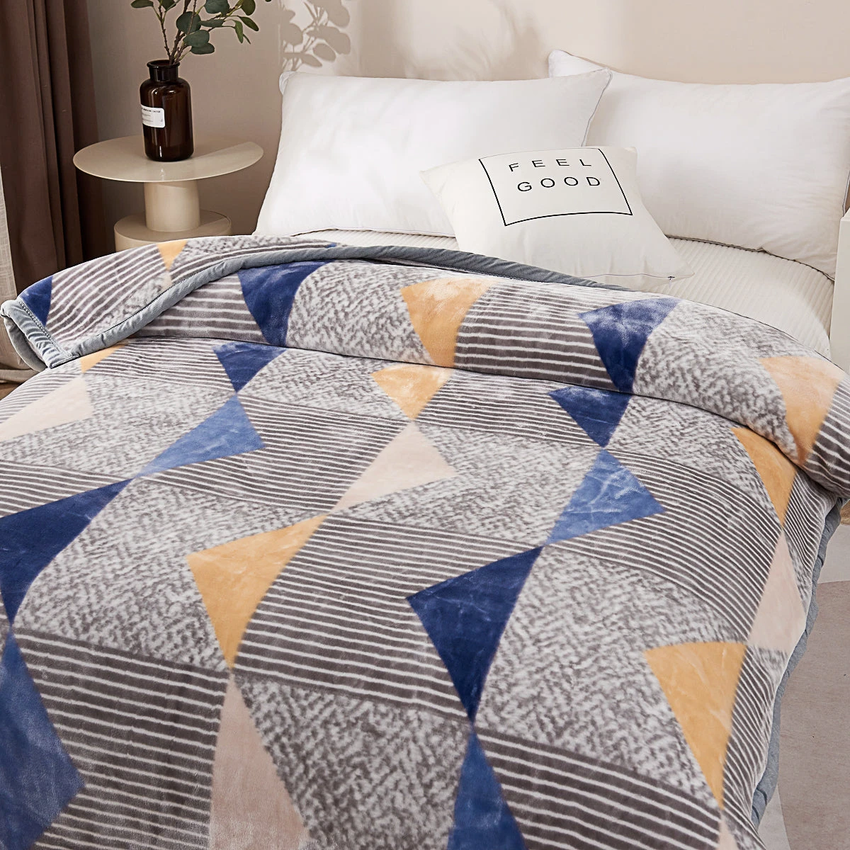 Triangle Blue Geometric Winter Blanket (Twin Size) 9 Triangle Blue Geometric Winter Blanket (Twin Size) - Image 7