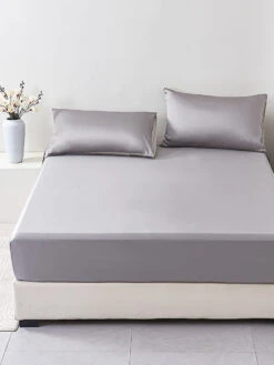 Cloudy Gray Solid Color Tencel™ Fitted Sheet